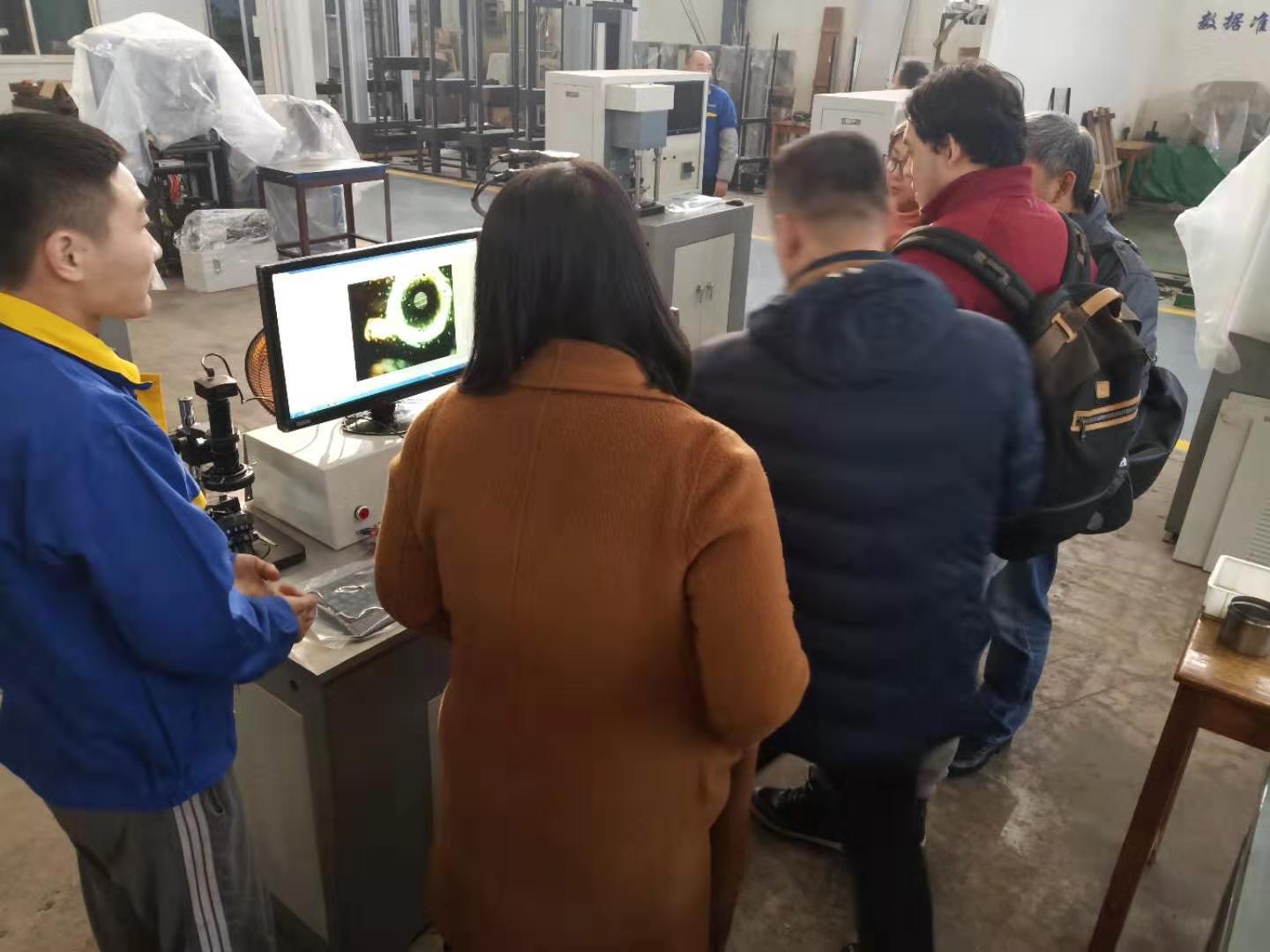 国外客户到济南91香蕉视频在线工厂参观考察